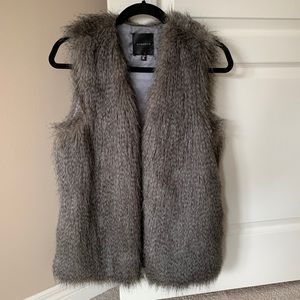 Fur vest